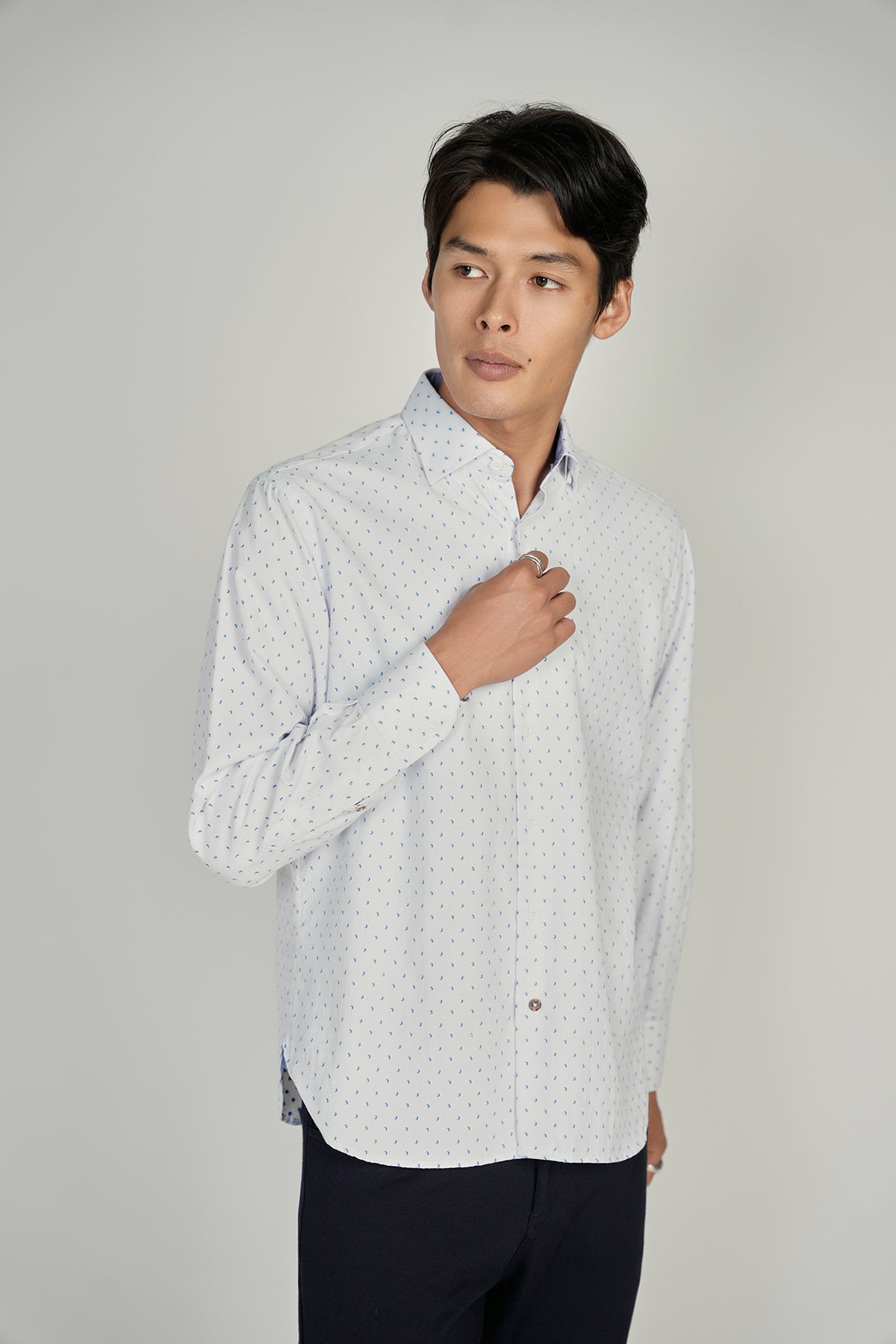 Everyday White Blue Paisley Shirt