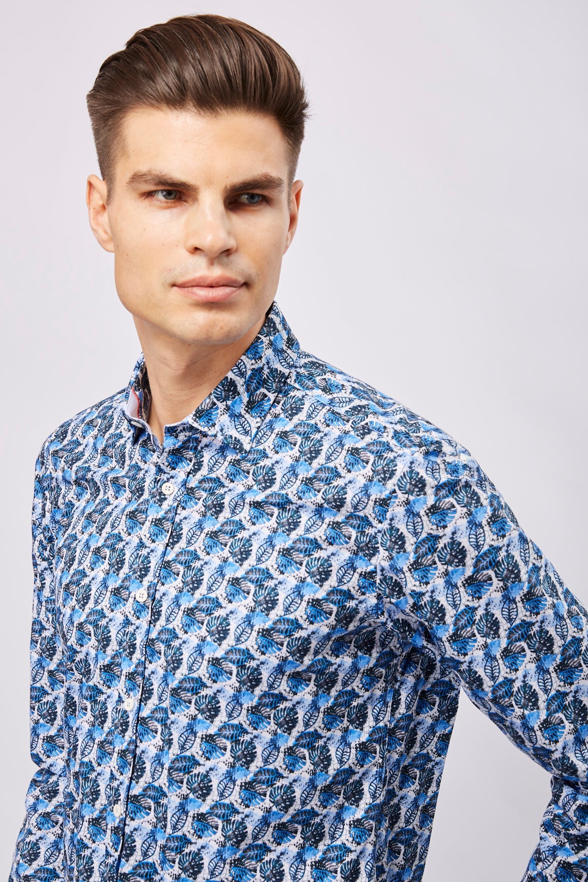 Leo White with Multi Blue Leaves Shirt