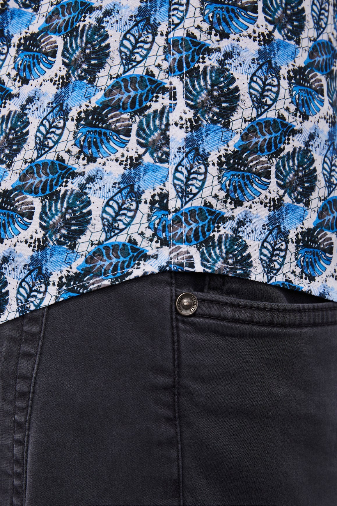 Leo White with Multi Blue Leaves Shirt