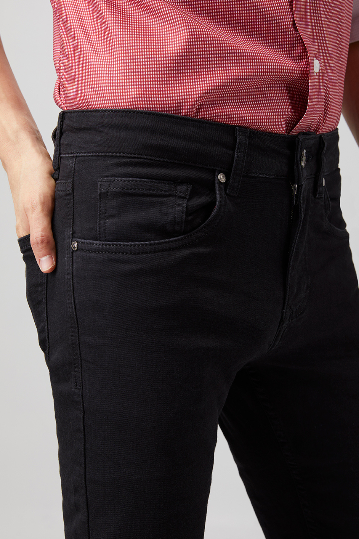 Signature Jean in Black