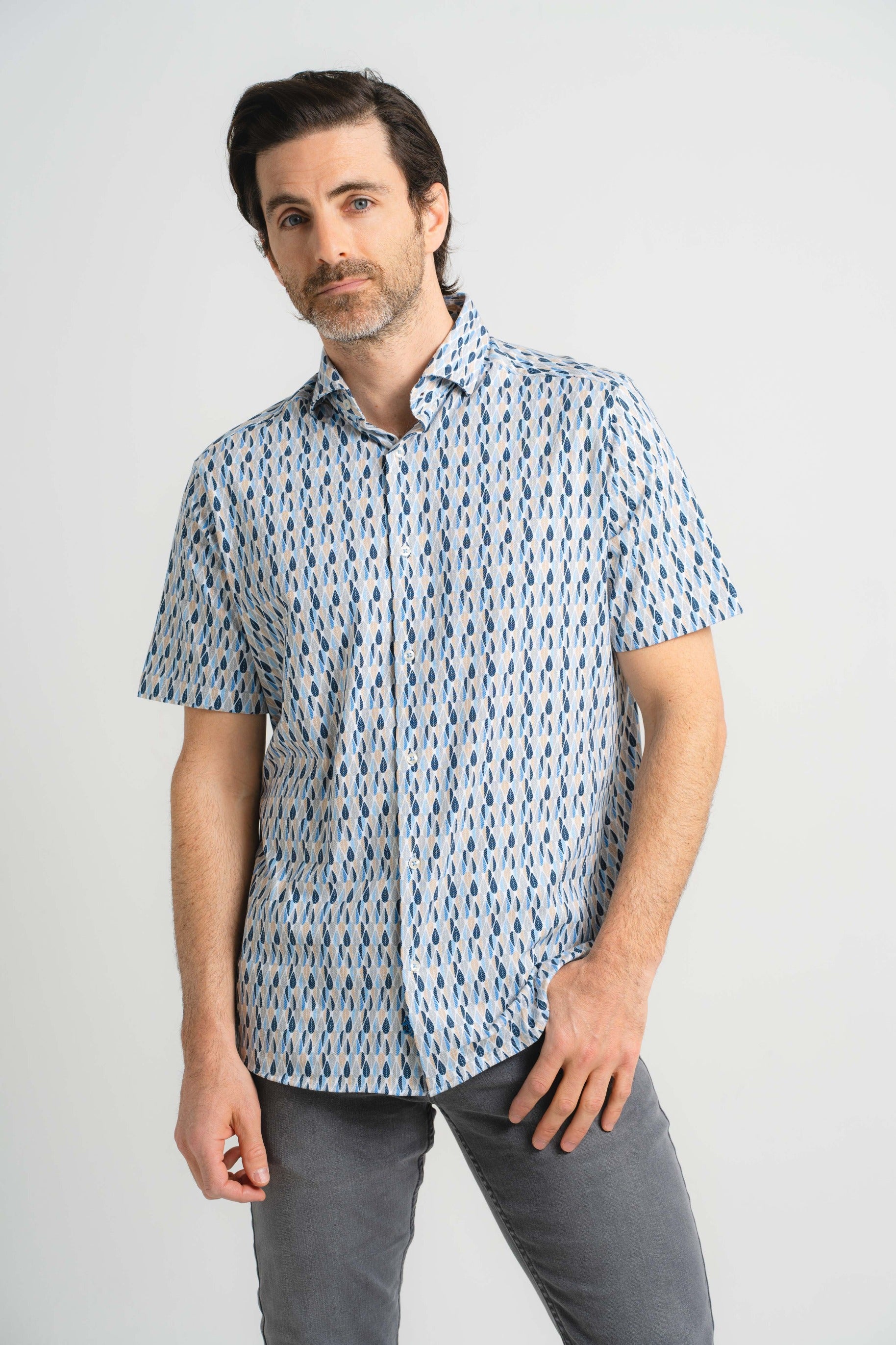 Feathers Print Short Sleeve Shirt
