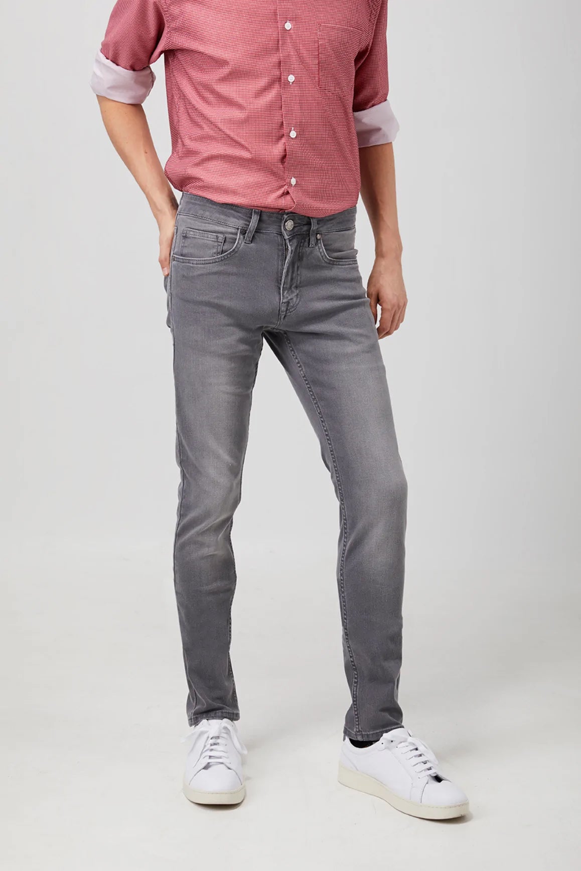 Signature Jean in Grey