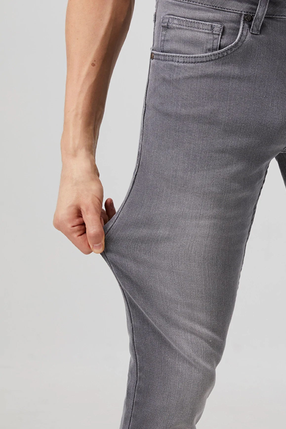 Signature Jean in Grey
